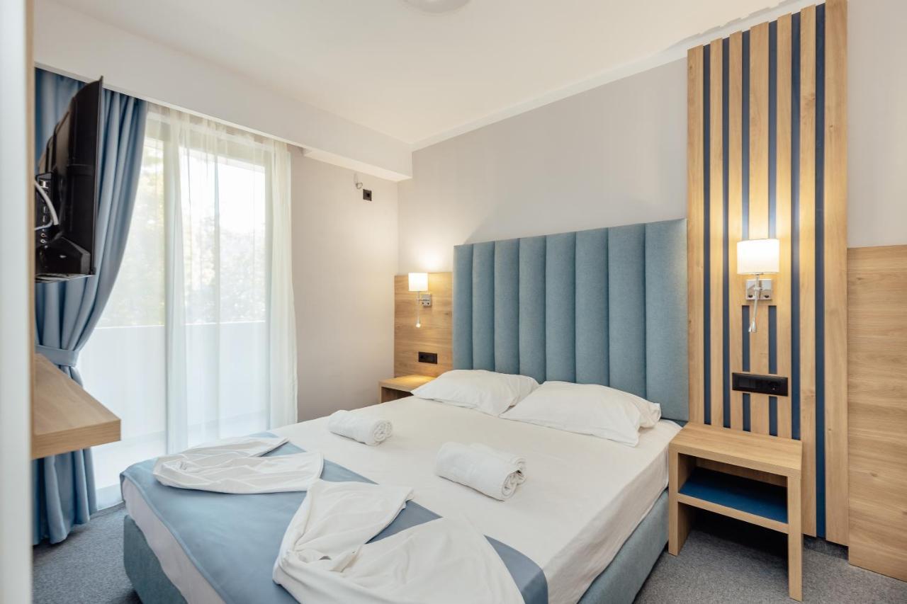 Hotel Talia Topla Extérieur photo