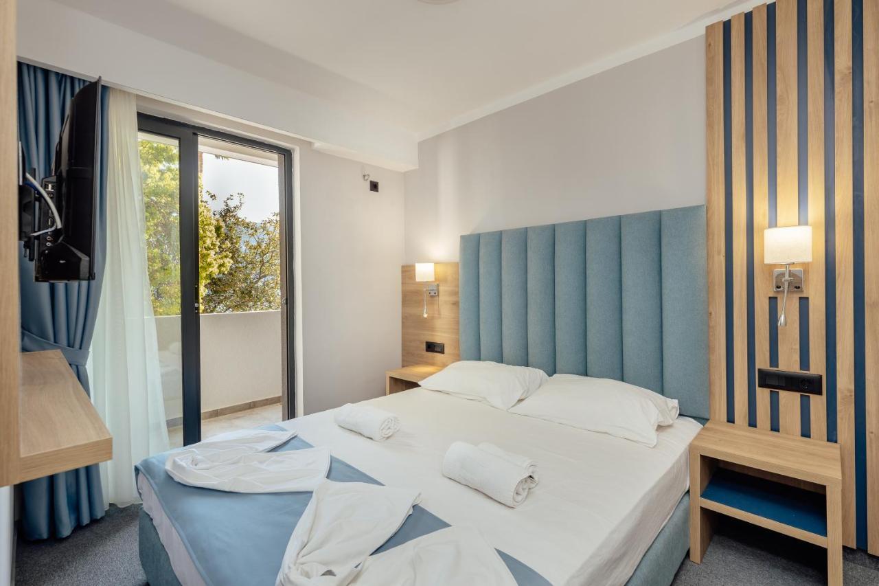 Hotel Talia Topla Extérieur photo