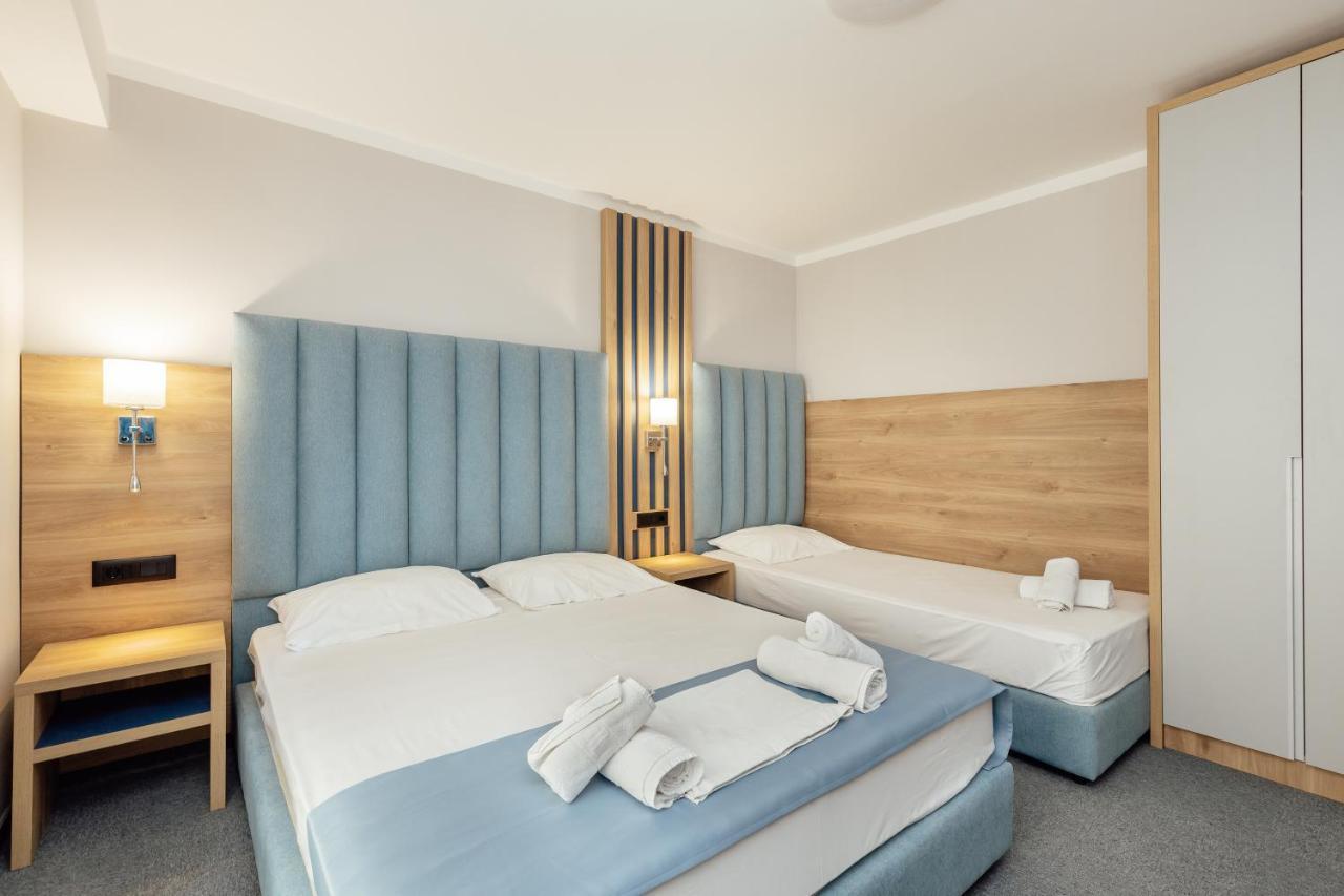 Hotel Talia Topla Extérieur photo