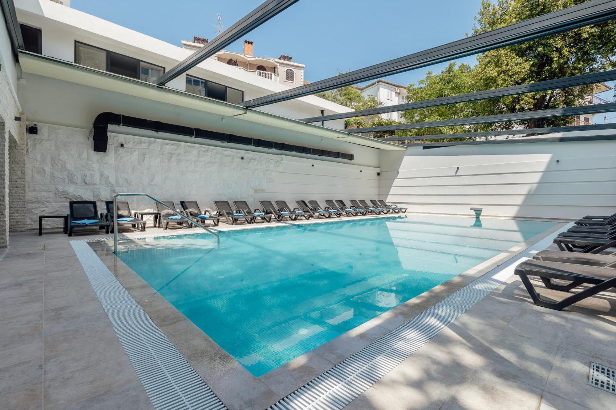 Hotel Talia Topla Extérieur photo